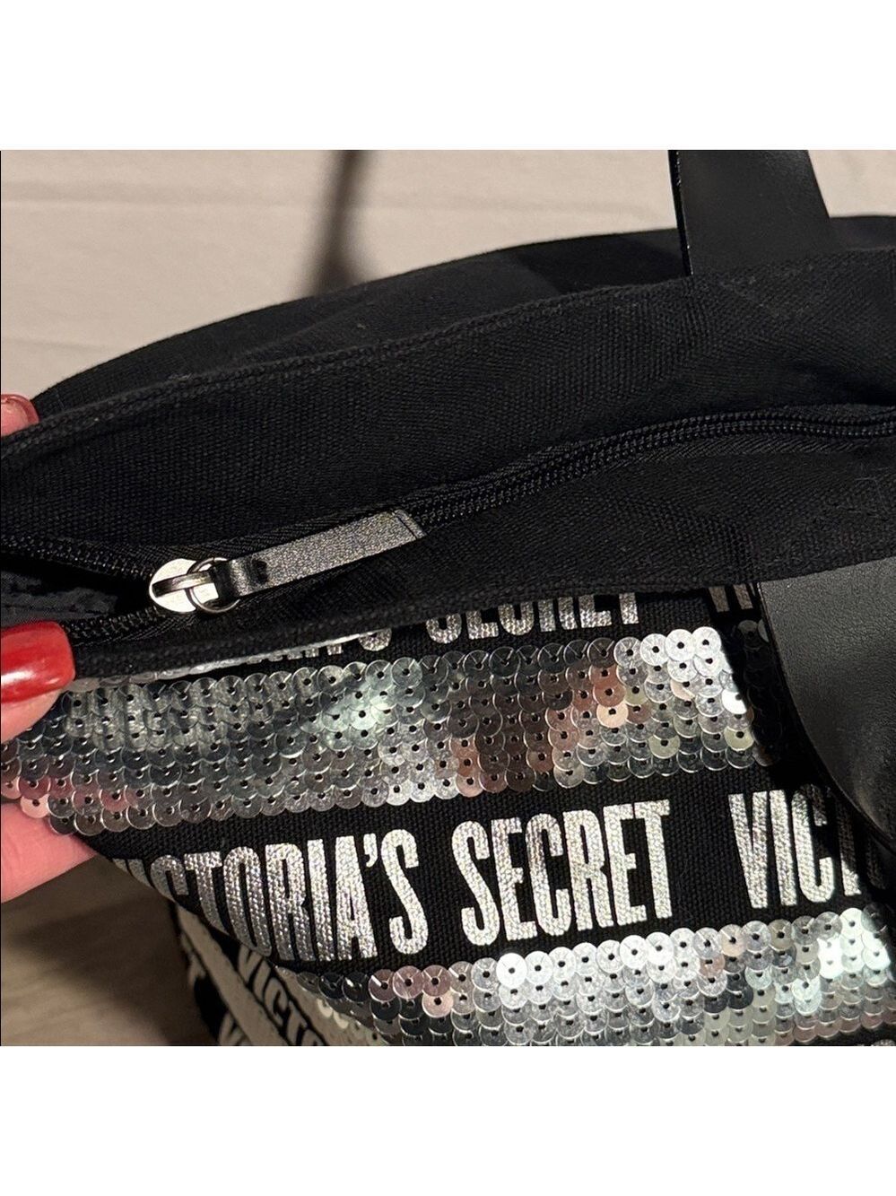 Victoria's Secret Black Metallic Logo Stripe Tote Bag - Picture 7 of 13